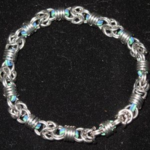 CHAINMAIL STRETCH BRACELET - HELM WEAVE
